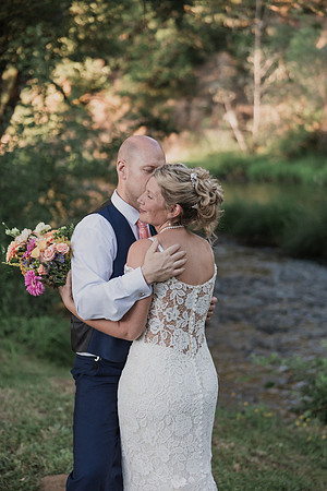 Derrick-Kenzie-Navarra-Gardens-Willamina-Oregon-Wedding-Photos (331 of 436)