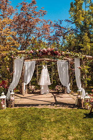 Taylor-Kim-Wedding-Lavender-Owl-Farm-Canby-Oregon-0008