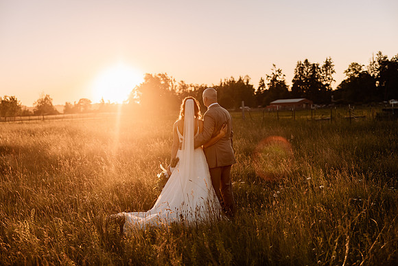 Chris-Victoria-Wedding-Photos-2022-Oregon-PORTRAITS (45)