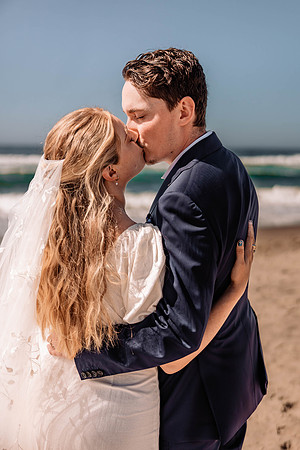 Graeson-Helen-Neskowin-Elopement-Photos-9414