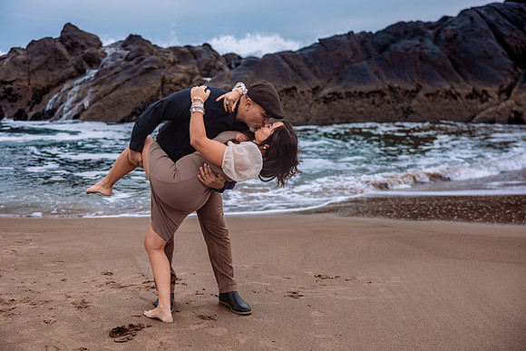 Sarah-Anniversary-Oregon-Coast-Depoe-Bay (11 of 49)