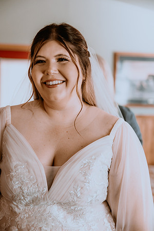 DYLAN-CLAIRE-WEDDING-GETTING-READY-26