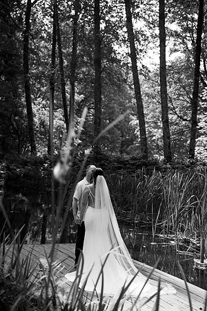 Ryan-Lynsie-Bridal-Veil-Lakes-Portland-Oregon-Weddingg-8