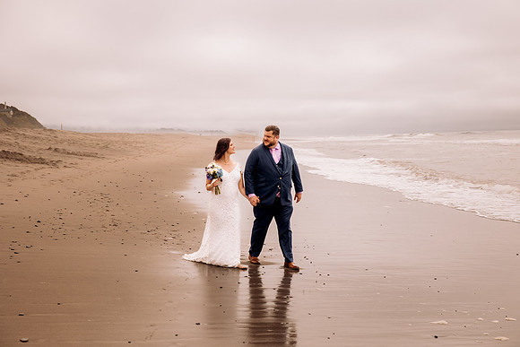 Joe-inn-at-spanish-head-lincoln-city-oregon-wedding-70