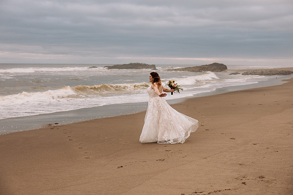 Jeff-April-Inn-Spanish-Head-Lincoln-City-oregon-Wedding-2022 (310 of 299)