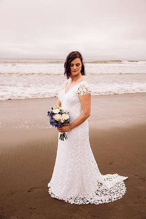 Joe-inn-at-spanish-head-lincoln-city-oregon-wedding-63