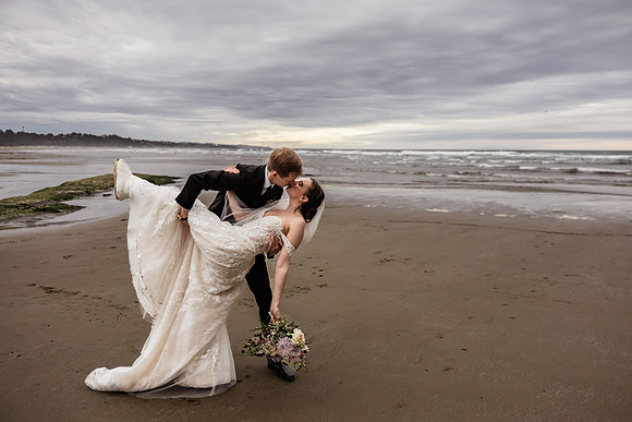 Nathan-Lacey-Newport-Oregon-Elopement-Photos-2025 (58 of 101)