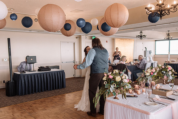 Jeff-April-Inn-Spanish-Head-Lincoln-City-oregon-Wedding-2022 (220 of 299)