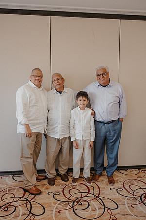 Marcus-Lori-Chinook-Winds-Seafood-Grille-Lincoln-City-Oregon-Wedding-Photos (393 of 477)