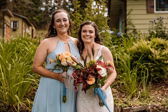Nick-Melissa-backyard-Oregon-Wedding-2022-17