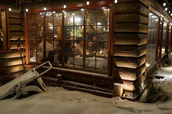 Tyler-Brittani-Lake-Priest-Idaho-Winter-Snow-Wedding-2021-04379