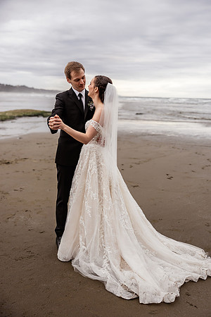 Nathan-Lacey-Newport-Oregon-Elopement-Photos-2025 (68 of 101)