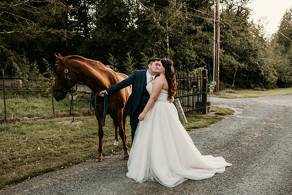 Connor-Cierra-Ranier-Washington-Barn-Rustic-Wedding-Washington-Wedding-Photos-0624