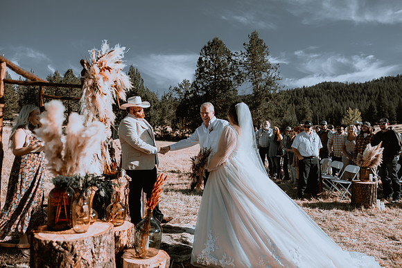 DYLAN-CLAIRE-WEDDING-CEREMONY-16