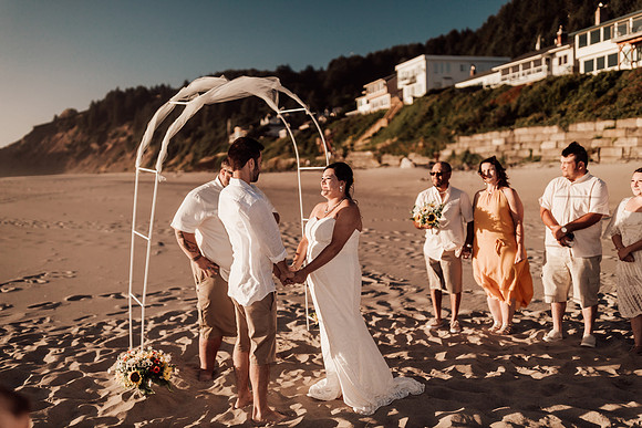 Anthony-Drayann-roadsend-lincoln-city-oregon-elopement-photos-7285