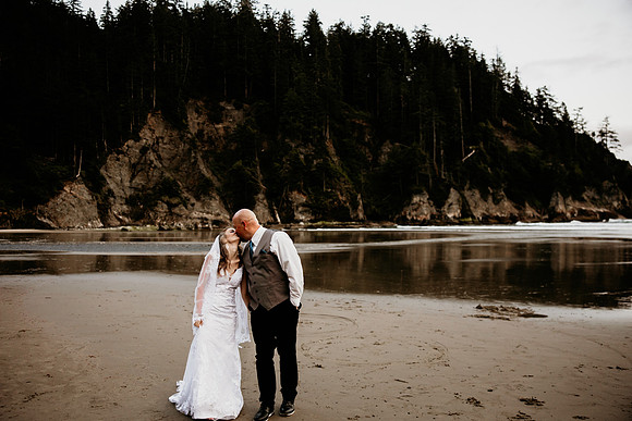 Kacey-Short-Sand-Beach-Tillamook-Oregon-Elopement (97 of 128)