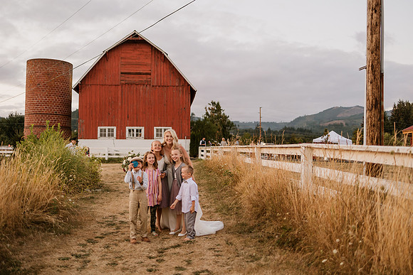 Gage-Mckayla-Adeline-Farm-Wedding-Photos-2021-0686