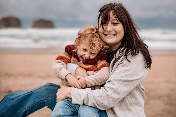 Katy-Family-Photos-2024-Rockaway-Oregon (9 of 38)