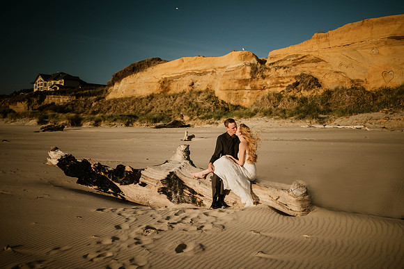 Lea-Lincoln-City-Oregon-Elopement-Photos-13