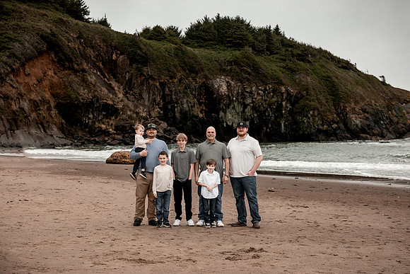 Destiny-Makala-Family-Photos-2025-Depoe-bay-Oregon (54 of 72)
