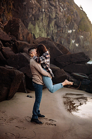 Alec-Mihkaela-Fogarty-Creek-Engagement-51