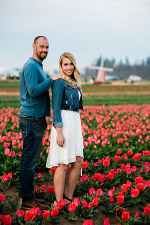 Kyle-Hannah-Wooden-Shoe-Tulip-Festival-Couples-Photos-2021-2386