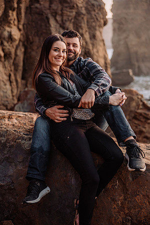 brittani-Nick-Otter-Crest-Couples-Photo-Session-Oregon-1236
