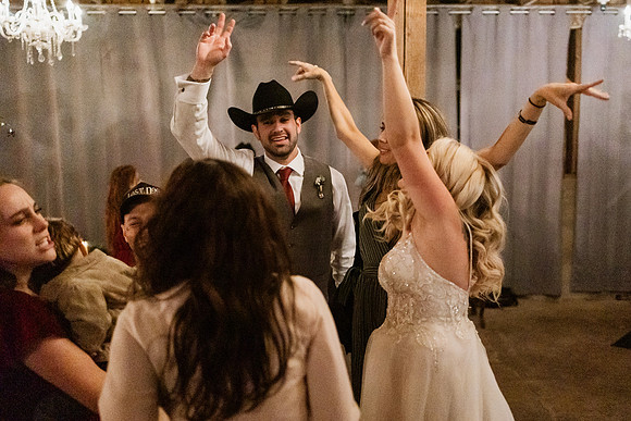 Gage-Mckayla-Adeline-Farm-Wedding-Photos-2021-1216