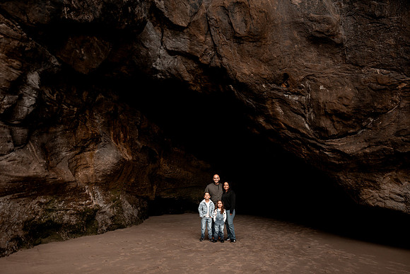 Kristina-family-photos-2025-Hug-Point-Oregon (40 of 51)