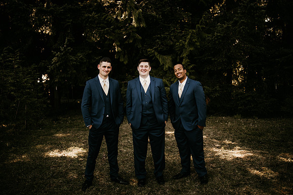 Connor-Cierra-Ranier-Washington-Barn-Rustic-Wedding-Washington-Wedding-Photos-9366