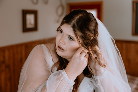 DYLAN-CLAIRE-WEDDING-GETTING-READY-38