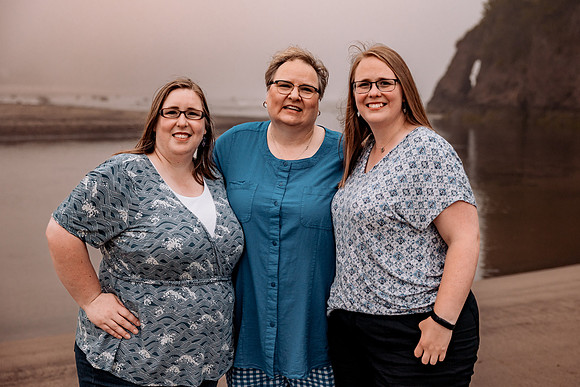 Debra-Proposal-Rock-Oregon-Family-Photos-2022 (17 of 50)