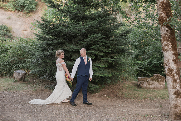 Derrick-Kenzie-Navarra-Gardens-Willamina-Oregon-Wedding-Photos (355 of 436)