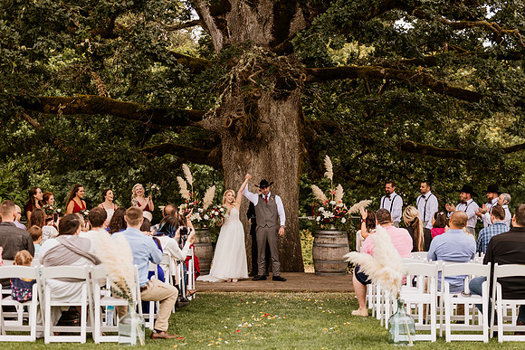 Gage-Mckayla-Adeline-Farm-Wedding-Photos-2021-9244
