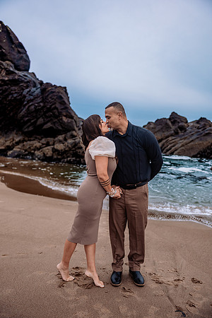 Sarah-Anniversary-Oregon-Coast-Depoe-Bay (9 of 49)