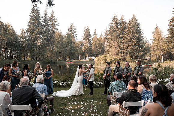 Ryan-Lynsie-Bridal-Veil-Lakes-Portland-Oregon-Weddingg-24