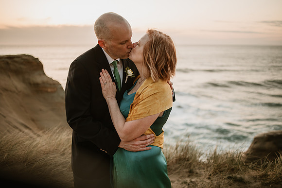 James-Sharon-Cape-Kiwanda-Oregon-Elopement- Photos-9541-2