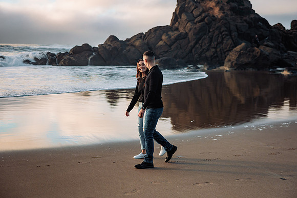 Alec-Mihkaela-Fogarty-Creek-Engagement-3