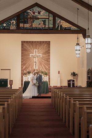Marcus-Lori-Chinook-Winds-Seafood-Grille-Lincoln-City-Oregon-Wedding-Photos (161 of 477)