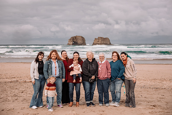 Katy-Family-Photos-2024-Rockaway-Oregon (1 of 38)