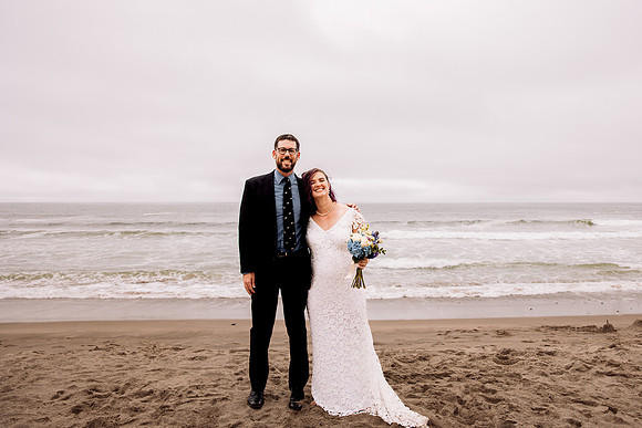Joe-inn-at-spanish-head-lincoln-city-oregon-wedding-37