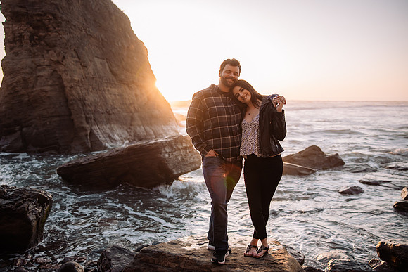 brittani-Nick-Otter-Crest-Couples-Photo-Session-Oregon-0887