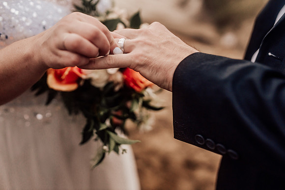 Carissa-Dustin-cape-kiwanda-oregon-elopement-photo-23
