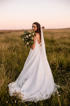 Chris-Victoria-Wedding-Photos-2022-Oregon-PORTRAITS (79)