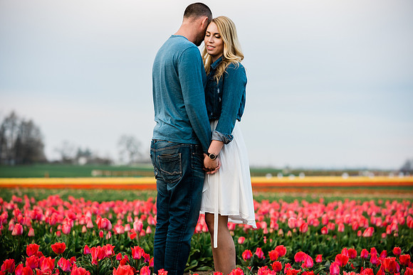 Kyle-Hannah-Wooden-Shoe-Tulip-Festival-Couples-Photos-2021-2415