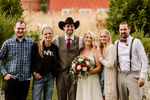 Gage-Mckayla-Adeline-Farm-Wedding-Photos-2021-9537