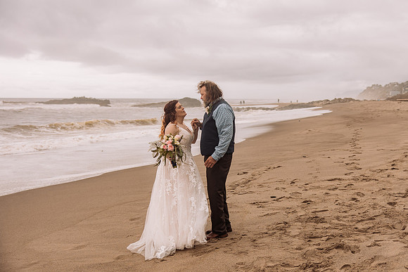 Jeff-April-Inn-Spanish-Head-Lincoln-City-oregon-Wedding-2022 (213 of 299)