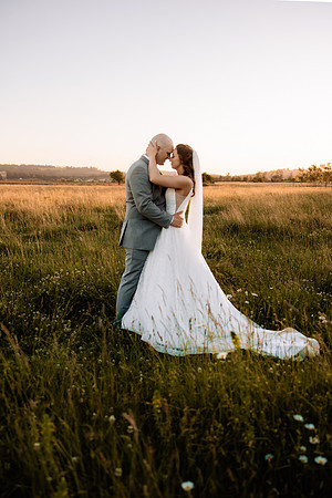 Chris-Victoria-Wedding-Photos-2022-Oregon-PORTRAITS (61)