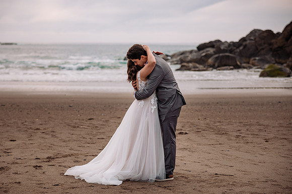 Eric-Kylee-Fishing-Rock-Elopement-Depoe-Bay-0regon-Photos-4685