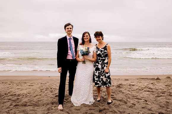 Joe-inn-at-spanish-head-lincoln-city-oregon-wedding-40